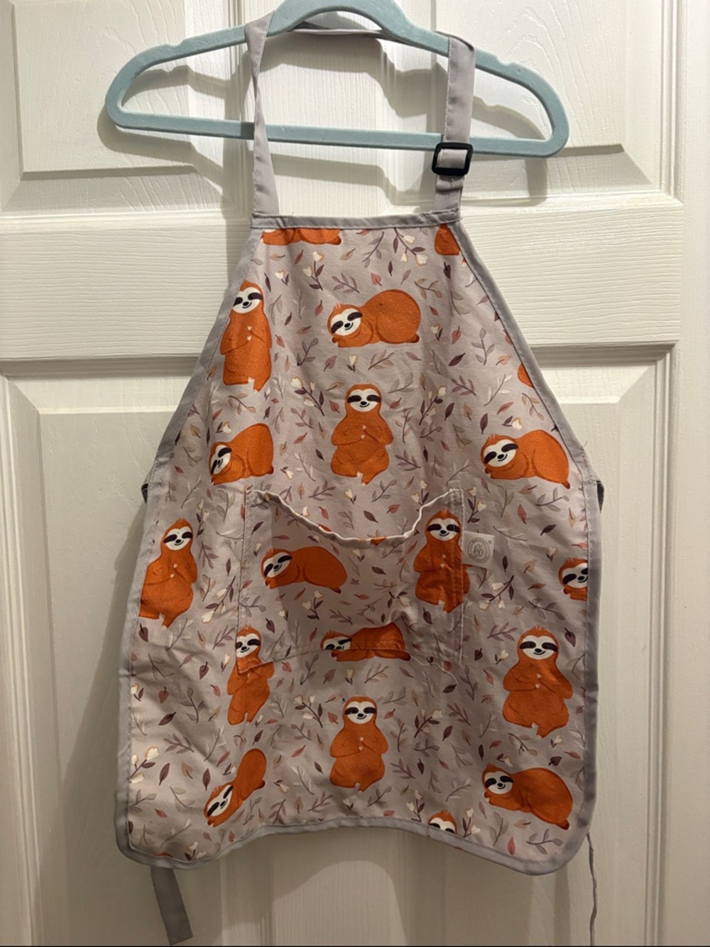 Kids Sloth Print Apron in Light Gray and Orange